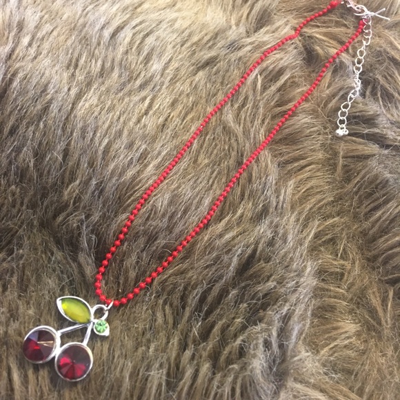 Colorful stone cherry pendant on beaded chain - Picture 9 of 9